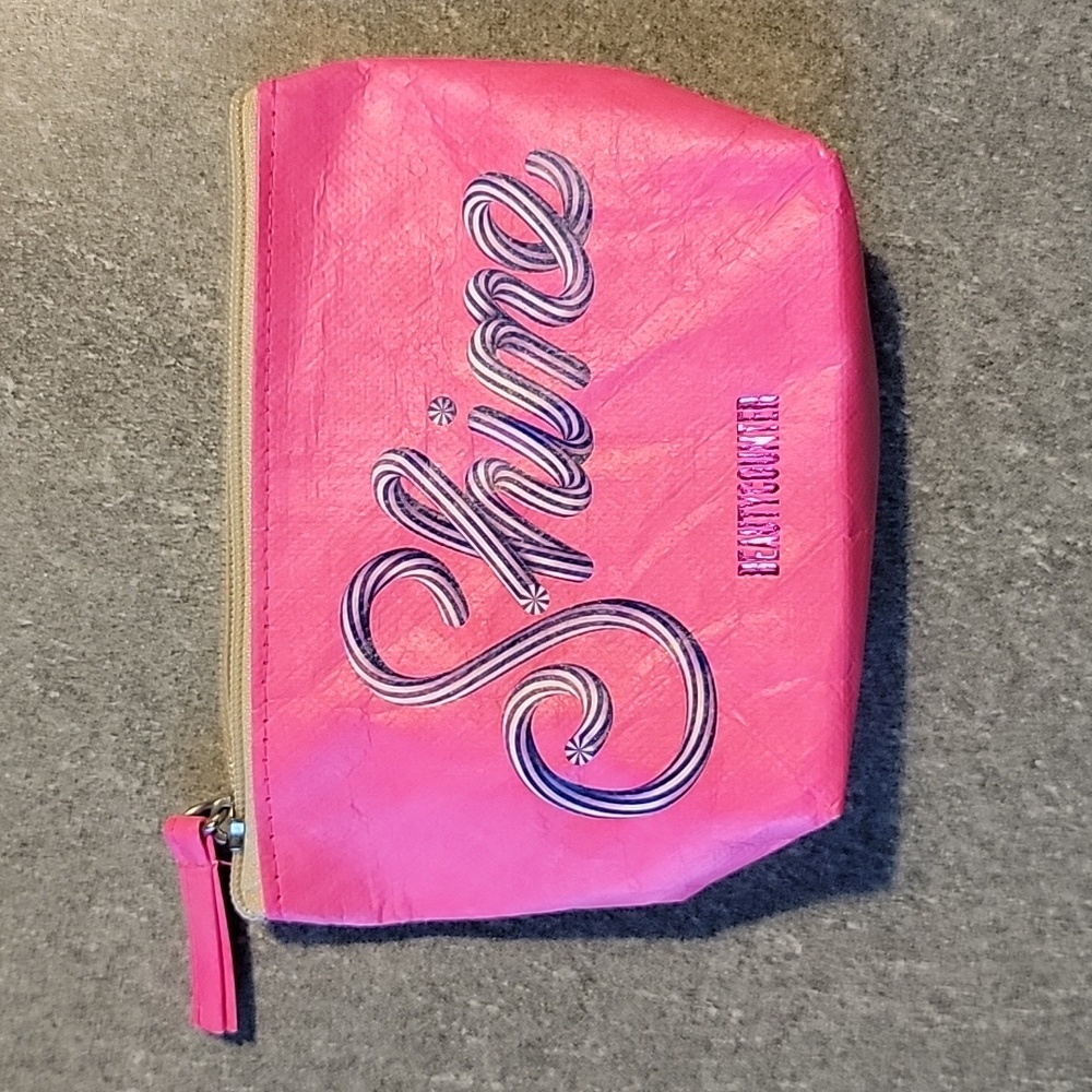 Beautycounter zipper pouch